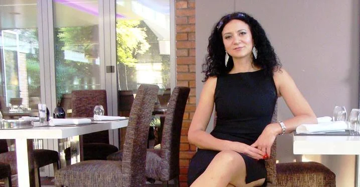 Alma Nater za Avon počela raditi trudna