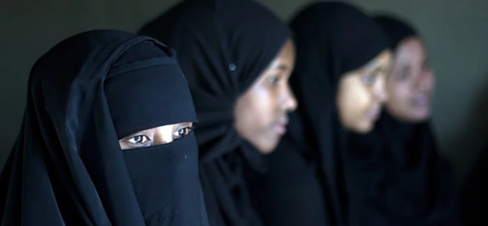 Kako ISIS uspijeva privući žene?