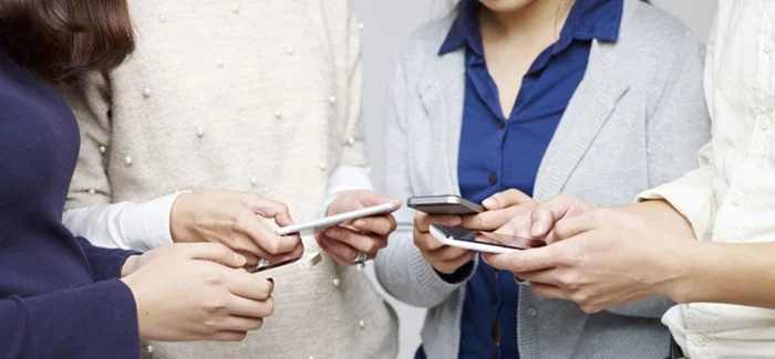 Uništavaju li nam pametni telefoni ljubavni i društveni život?