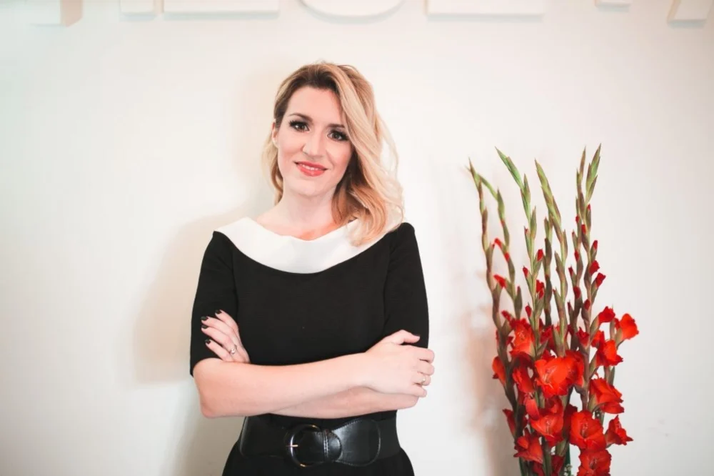 Šestu godišnjicu rada Marija Mažar slavi najavom novih projekata