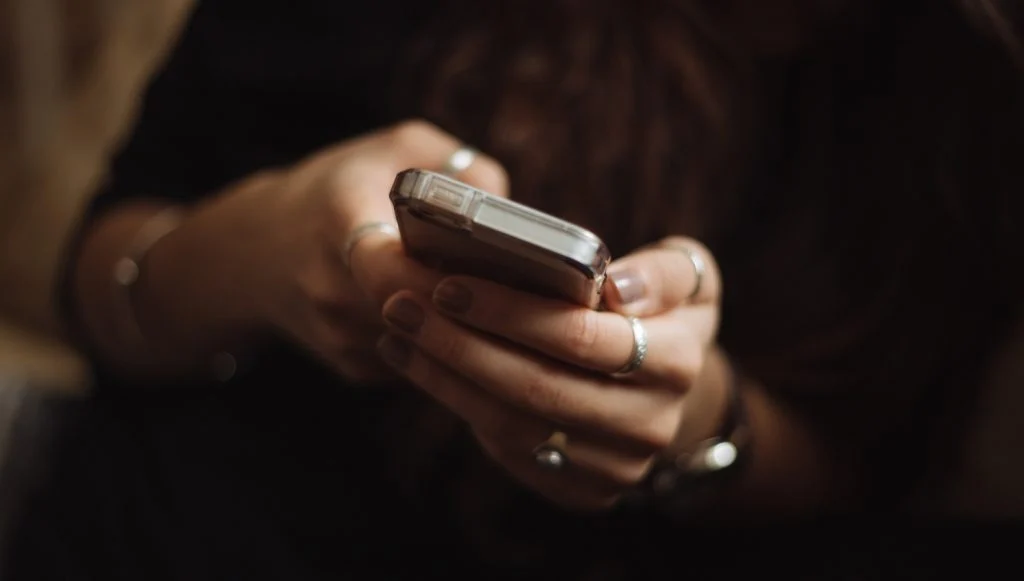 Privatni mobitel na radnom mjestu: Da ili ne?