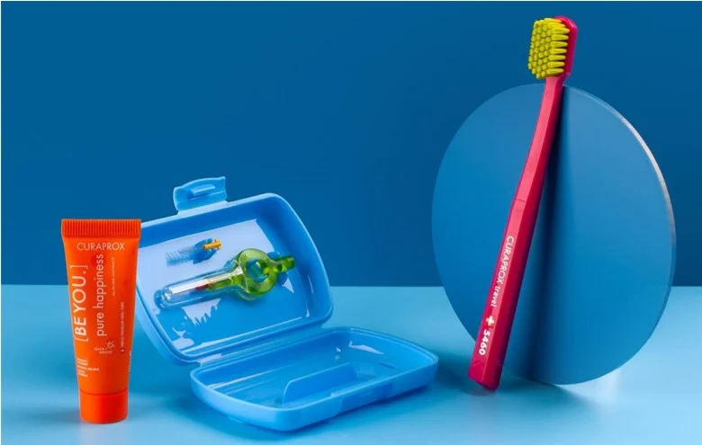 Neodoljivi Curaprox putni set – čisti i zdravi zubi u svakoj prilici