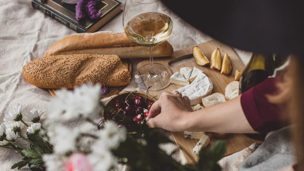 Tražite originalnu ideju za izlazak ovaj petak? Predlažemo Open Air Cinema i degustaciju vina u prirodi iznad Jastrebarskog