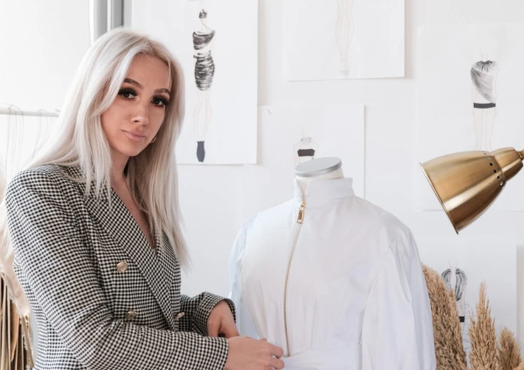 Dizajnerski modeli za medicinare? Evo kako izgledaju udobnost i moda spojeni u medicinskoj kuti