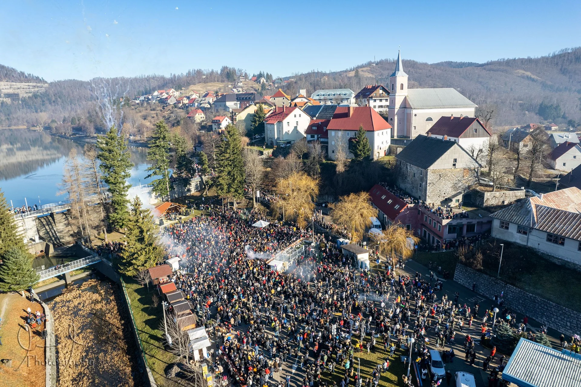 Fužine i ove godine imaju legendaran Doček Nove godine u podne