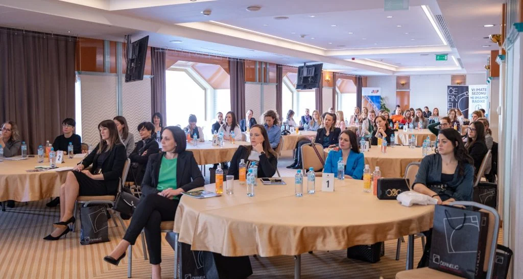 Na konferenciji “Žene u građevinarstvu, arhitekturi i povezanim industrijama” naučile smo da žene znaju – boksati