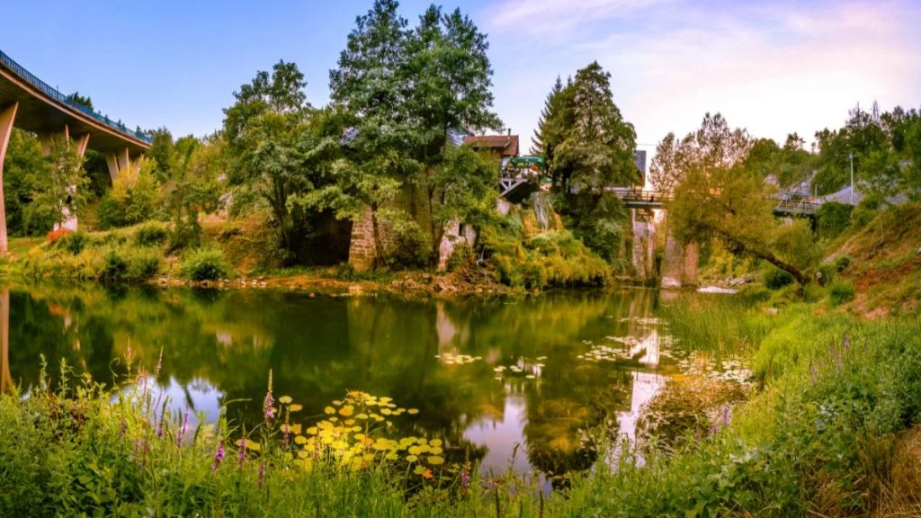 U Hrvatskoj je jedno najboljih turističkih sela na svijetu. Posjetite Rastoke!