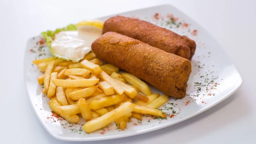 Pohane palačinke sa šunkom i sirom – recept za nepogrešivu poslasticu