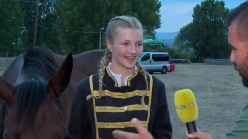 Ovo je slavodobitnica ženske Alke, Nina Džimbeg i njezin konj Ugo