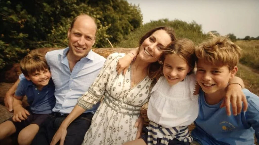 Pogledajte emotivni video kojim Kate Middleton mijenja imidž kraljevske obitelji