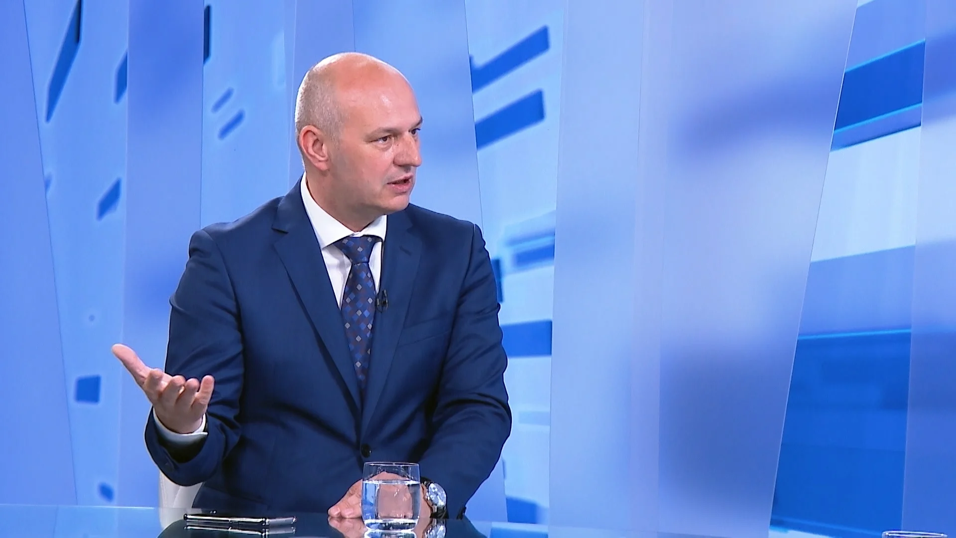 Opet bi tjerao ‘pravo i pravdu’: Kolakušić se kandidirao za predsjednika. Prisjetimo se bisera