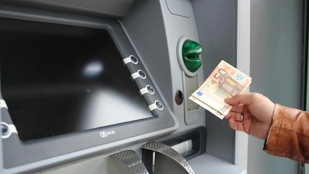 Izmjene zakona idu pred Sabor: Evo na koje usluge banke neće smjeti građanima naplaćivati naknade