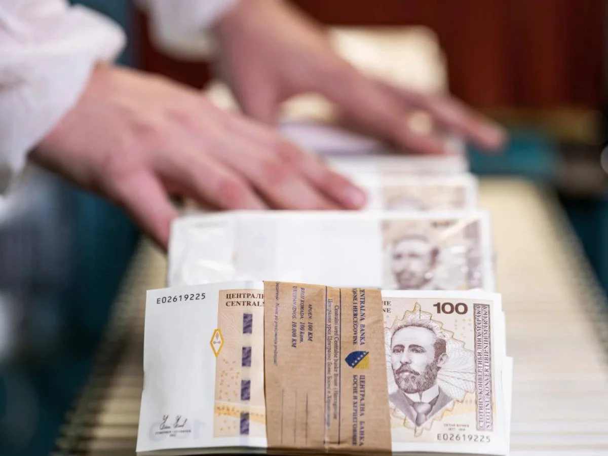 Minimalna plata u FBiH je 1.027 KM, evo koliki je stvarni trošak