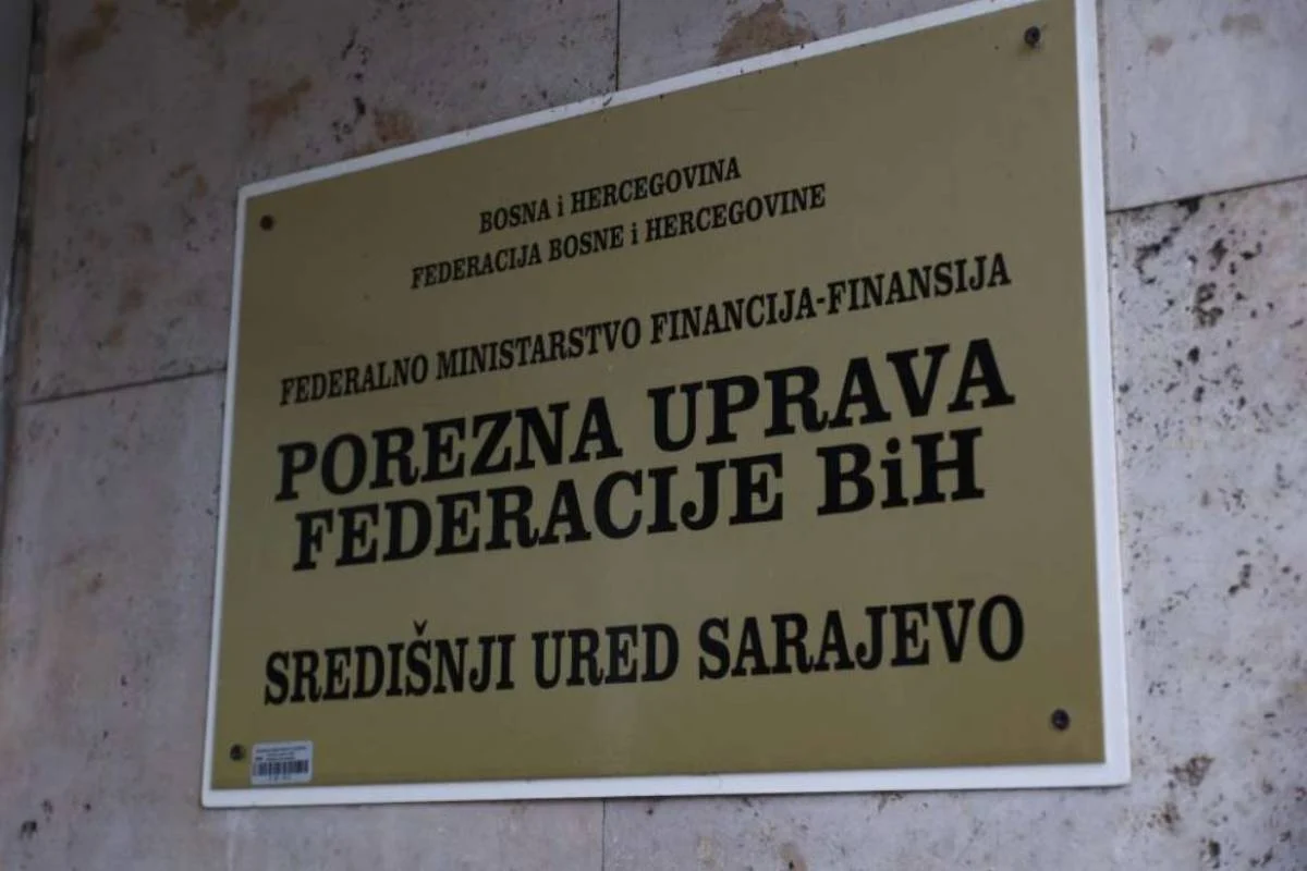 Porezna uprava FBiH u 2025. godini naplatila rekordnih 8,77 milijardi KM javnih prihoda