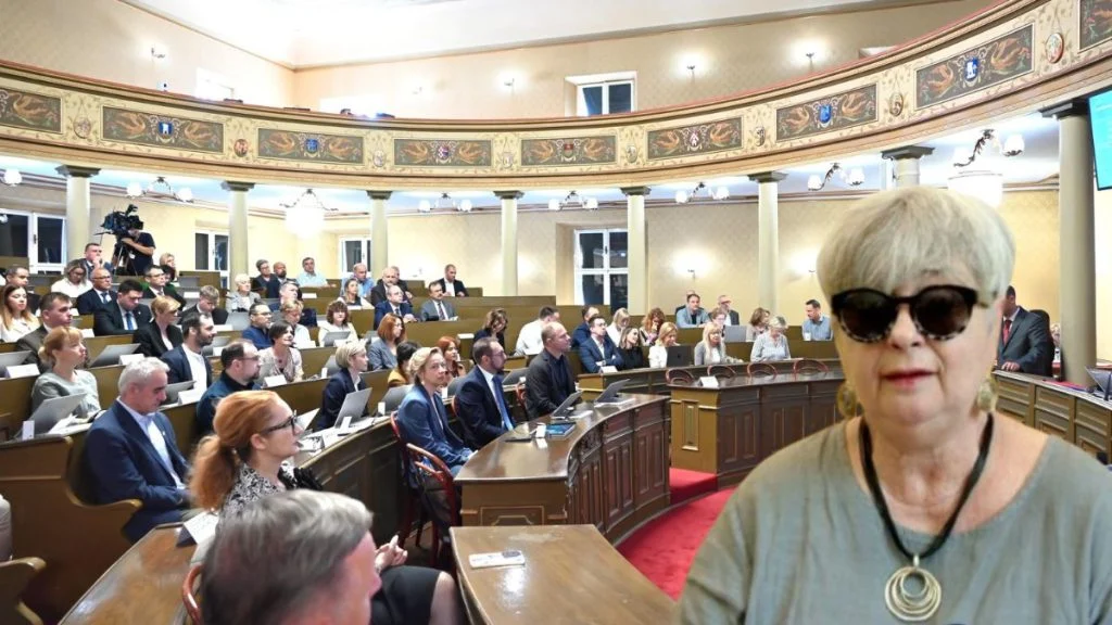 Nagrada Zagrepčanka godine za Nevu Tölle, jednu od ključnih figura feminističkog pokreta u Hrvatskoj