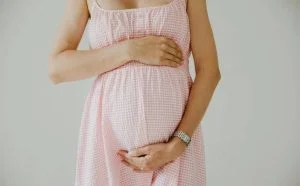 Hoće li porodilje u FBiH dobiti pravo na prisustvo bliske osobe tokom poroda?
