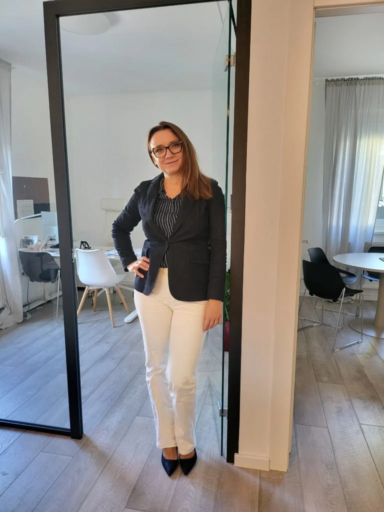tamni traper